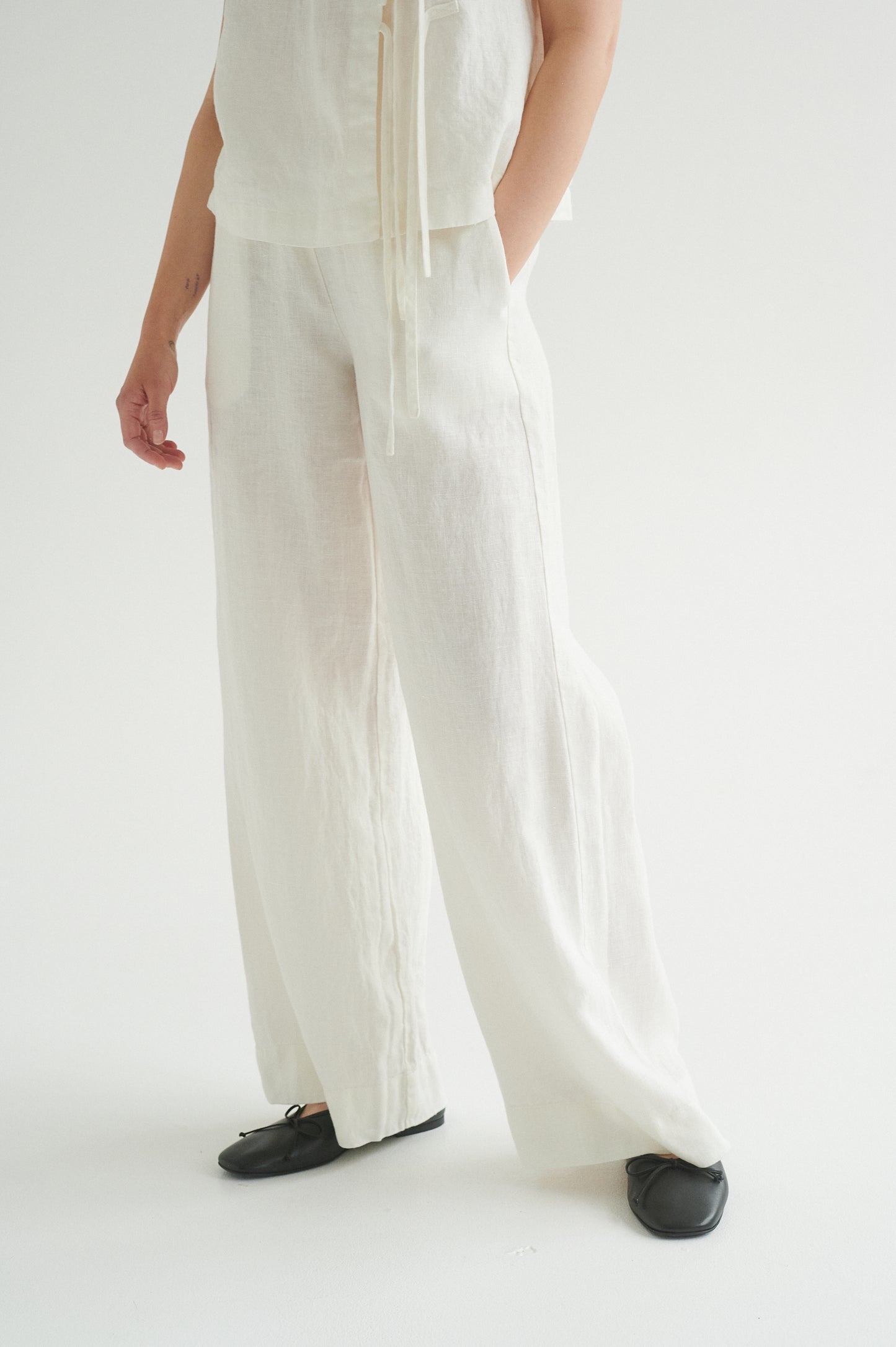 Wide linen trousers